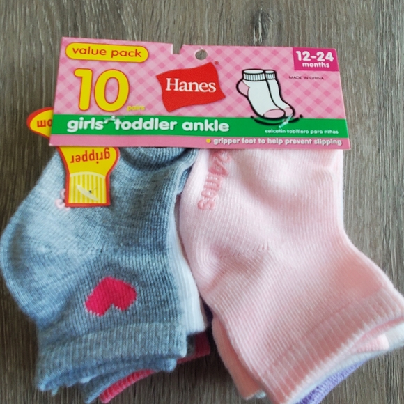 Girl 12 M Pajama Set and Sock Bundle - Picture 5 of 7